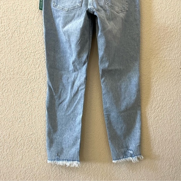 H&M Jeans Girlfriend Fit Regular Waist Loose Fit High Rise Light Wash 8 - Picture 7 of 11